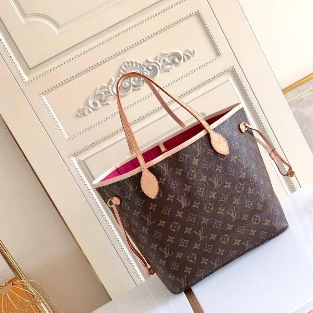 Louis Vuitton Neverfull Tote Monogram Canvas MM